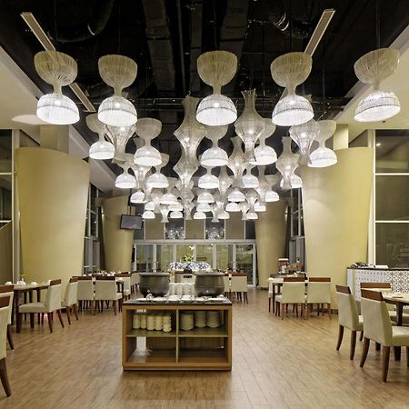 Howard Johnson By Wyndham Pekalongan Zewnętrze zdjęcie