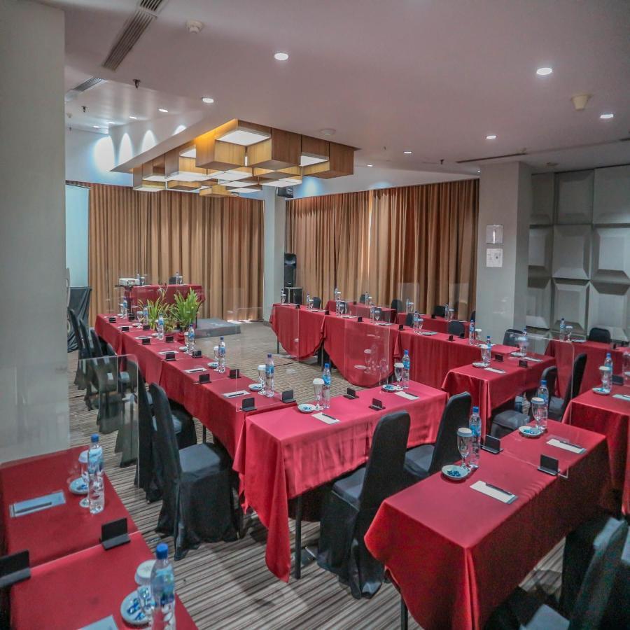 Howard Johnson By Wyndham Pekalongan Zewnętrze zdjęcie