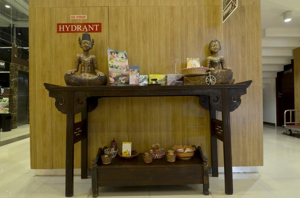 Howard Johnson By Wyndham Pekalongan Zewnętrze zdjęcie