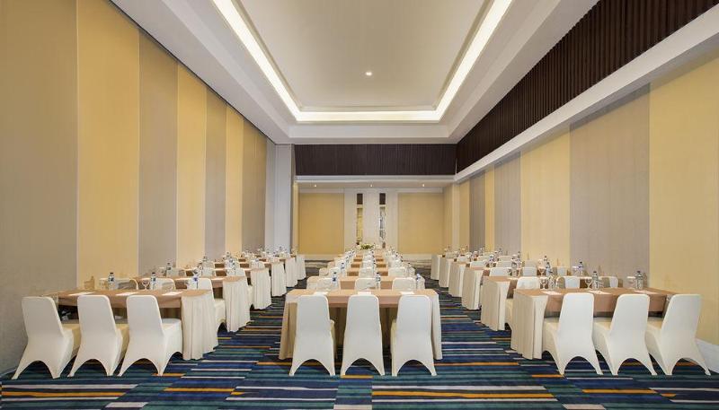 Howard Johnson By Wyndham Pekalongan Zewnętrze zdjęcie